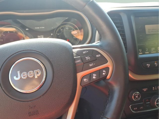 Used 2016 Jeep Cherokee Limited AWD/4WD image 19