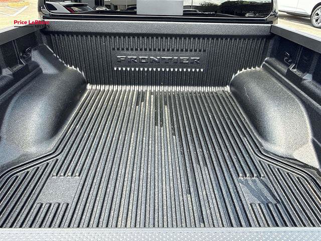 Used 2026 Nissan Frontier PRO-4X w/ Tow Package AWD/4WD image 8