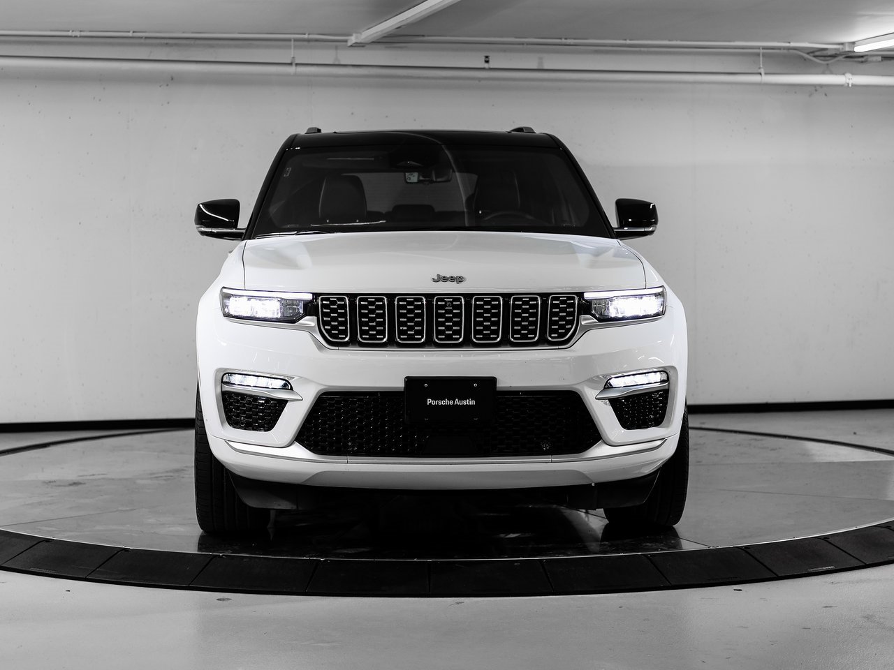 Used 2022 Jeep Grand Cherokee Summit image 10