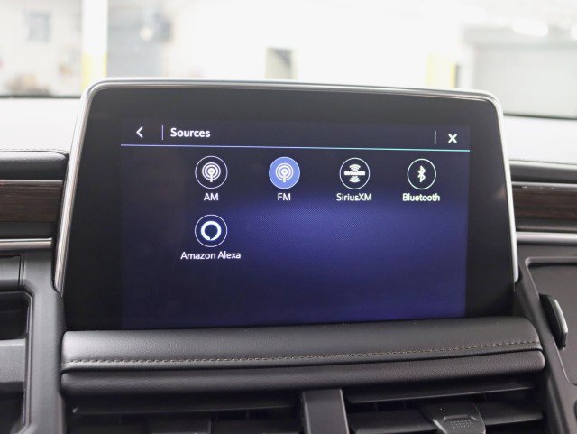 Used 2021 Chevrolet Suburban High Country w/ Premium Package image 24