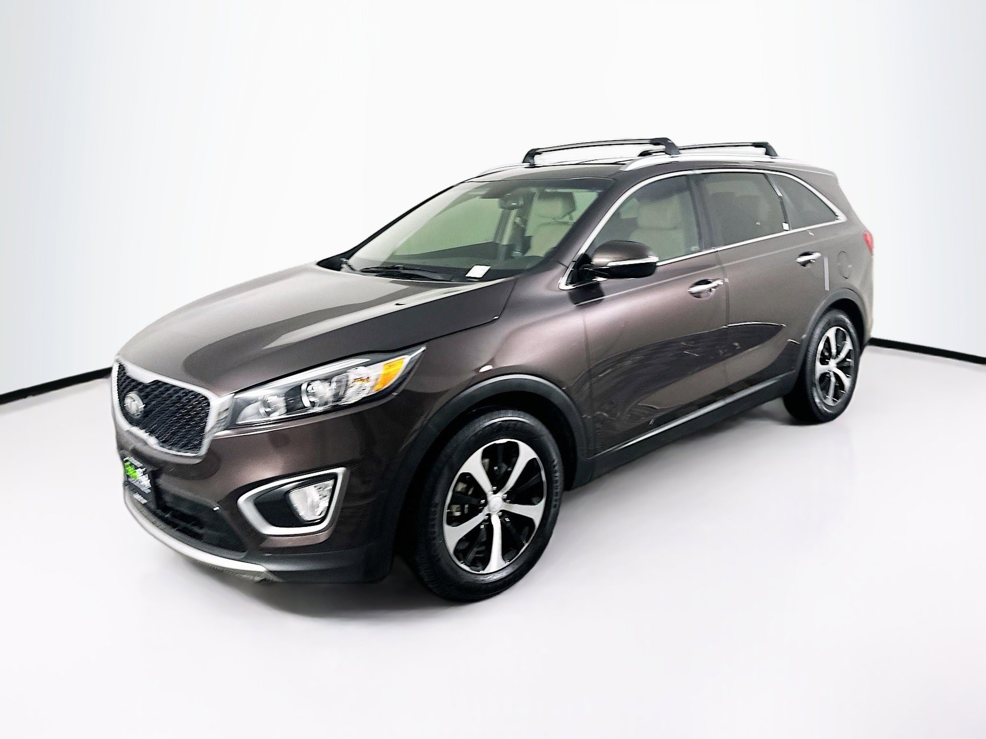 Used 2017 Kia Sorento EX image 3
