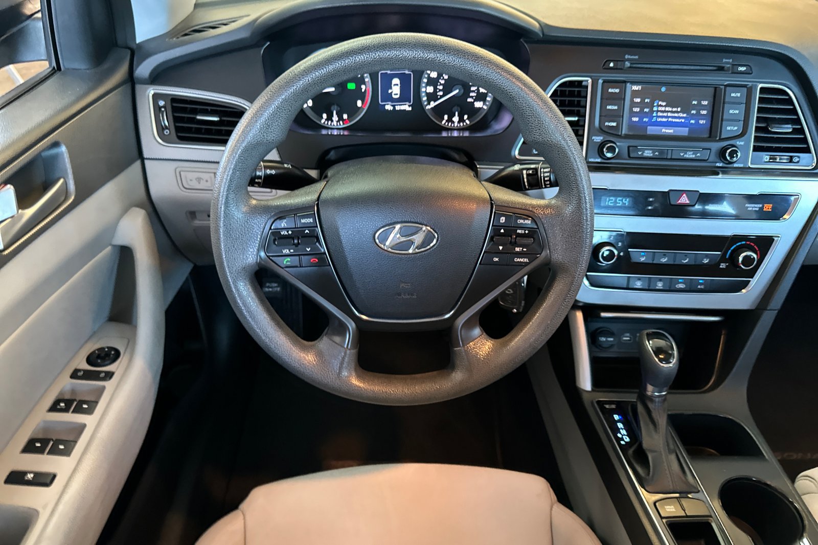Used 2015 Hyundai Sonata SE w/ Option Group 09 FWD image 14