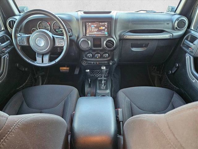 Used 2015 Jeep Wrangler Unlimited Sport w/ Connectivity Group AWD/4WD image 16
