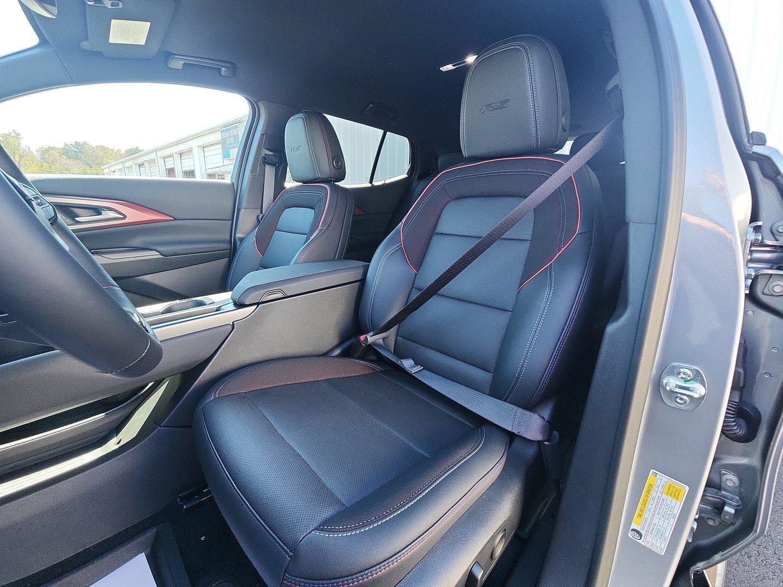 New 2025 Chevrolet Equinox EV RS AWD/4WD image 21