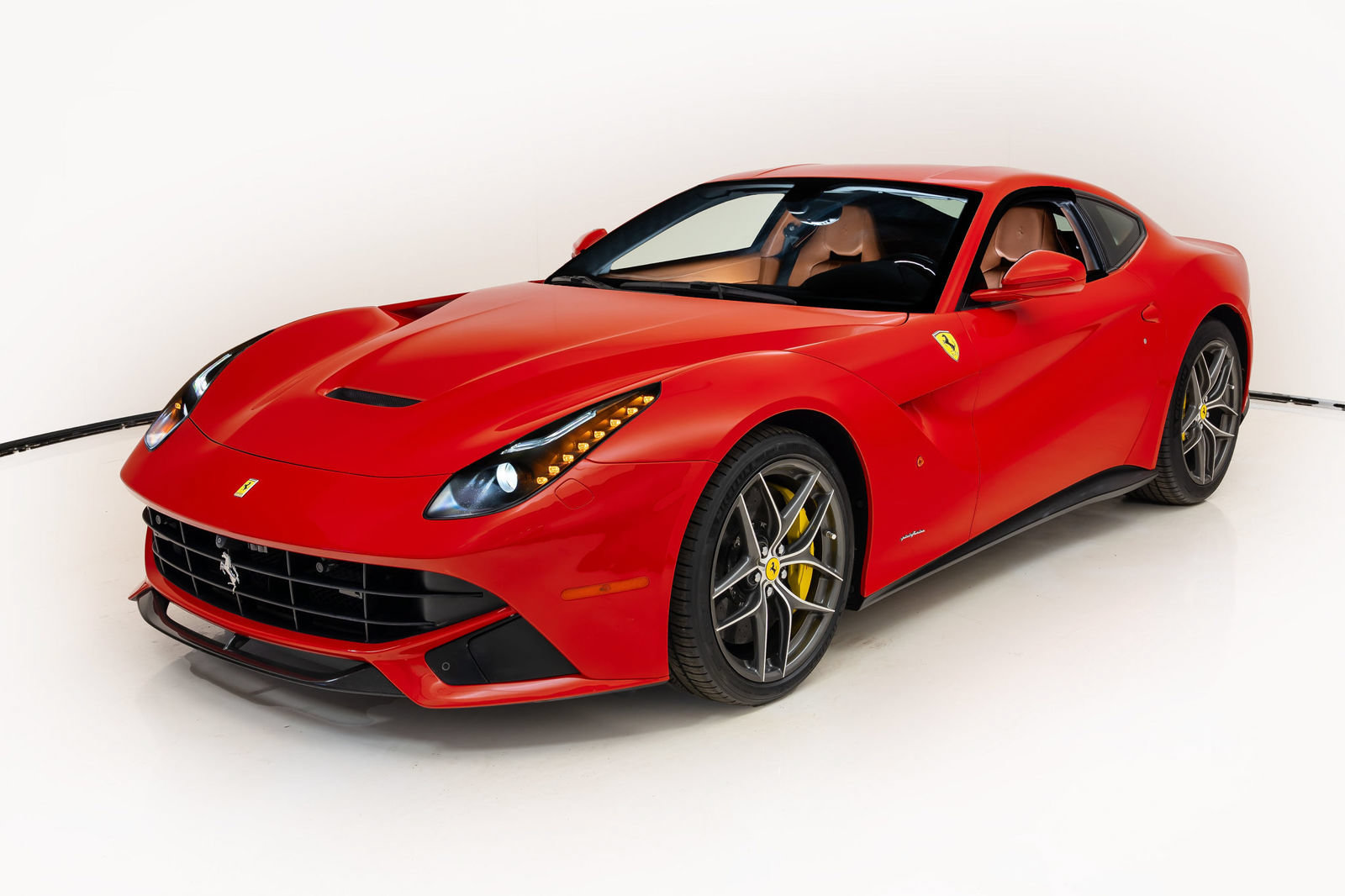Certified 2015 Ferrari F12 Berlinetta RWD image 6