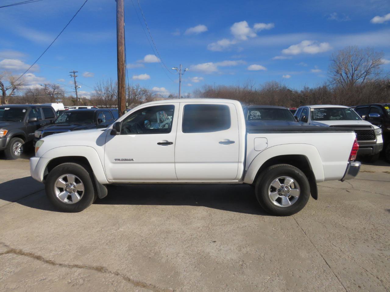 Used 2006 Toyota Tacoma PreRunner RWD image 9
