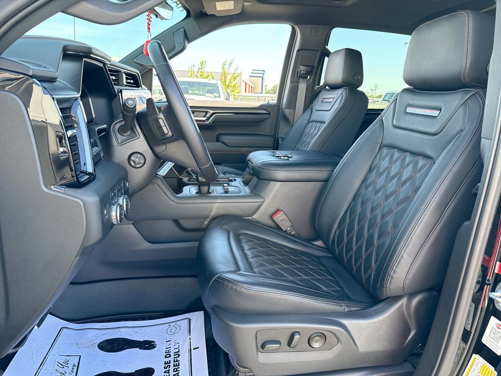 Used 2023 GMC Sierra 1500 AT4 w/ AT4 Premium Package AWD/4WD image 11