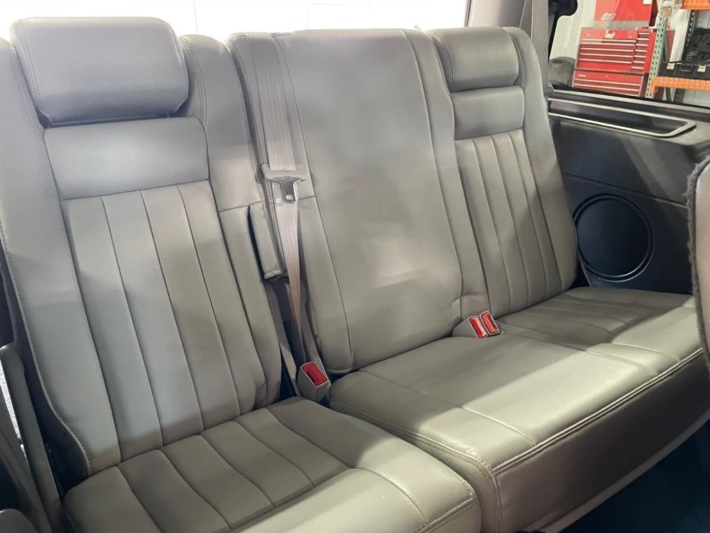 Used 2005 Lincoln Navigator Luxury AWD/4WD image 22