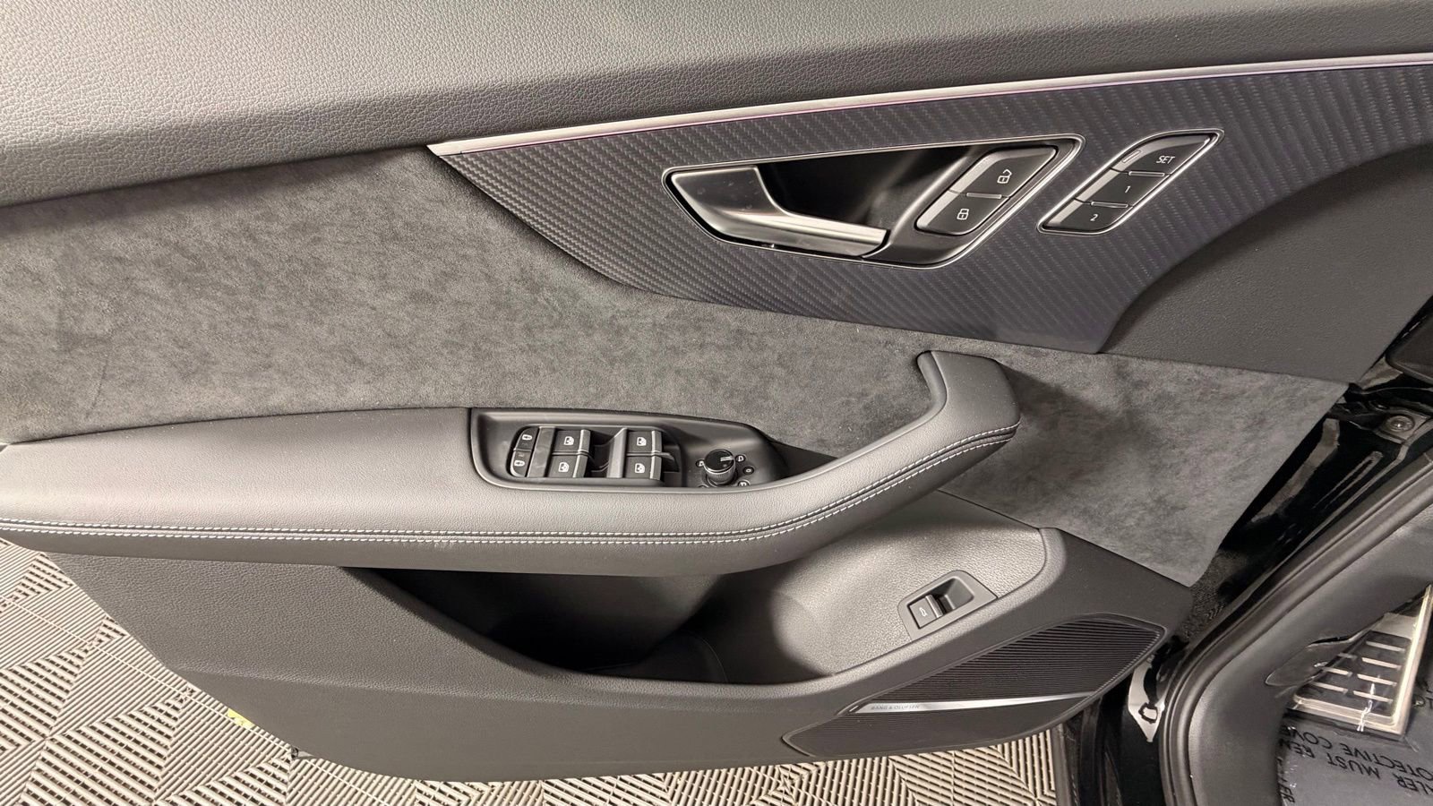 New 2026 Audi SQ7 Premium Plus AWD/4WD image 13