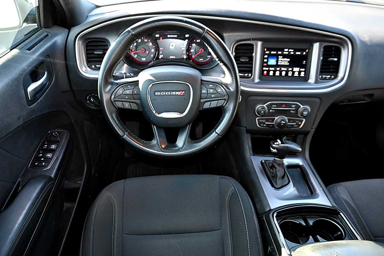 Used 2019 Dodge Charger SXT w/ Plus Group RWD image 13