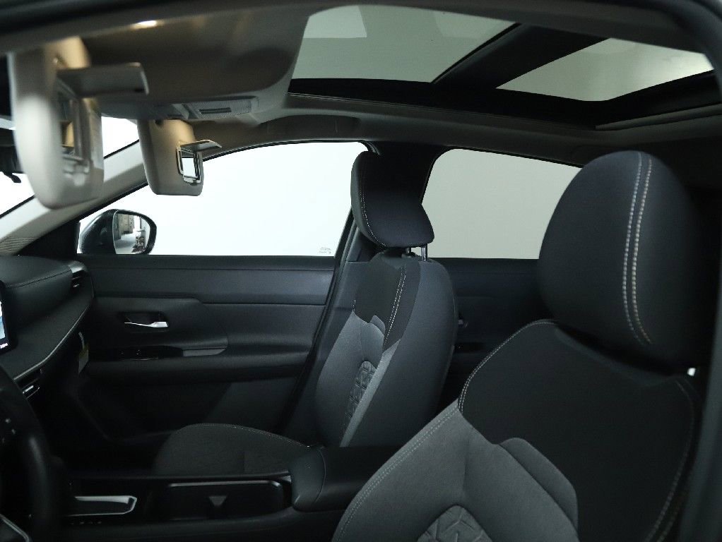 Certified 2026 Nissan Kicks SV w/ SV Premium Package image 23