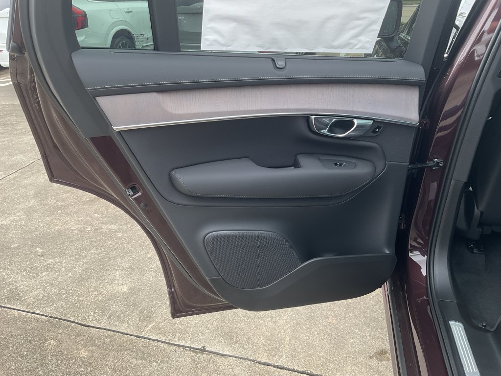 New 2027 Volvo XC90 B6 Ultra AWD/4WD image 13
