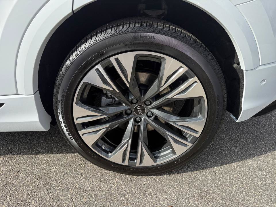 New 2026 Audi Q8 Premium Plus AWD/4WD image 22