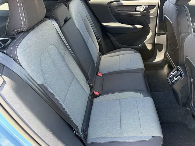Used 2023 Volvo XC40 B4 Core w/ Protection Package FWD image 14