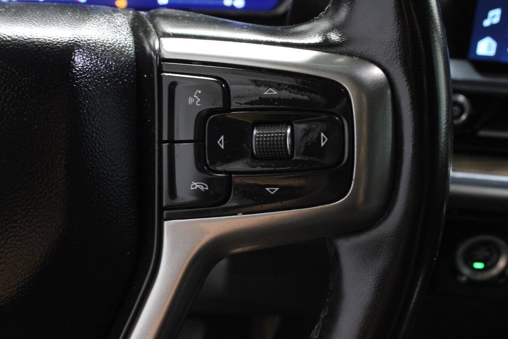 Used 2024 Chevrolet Silverado 1500 LT AWD/4WD image 28