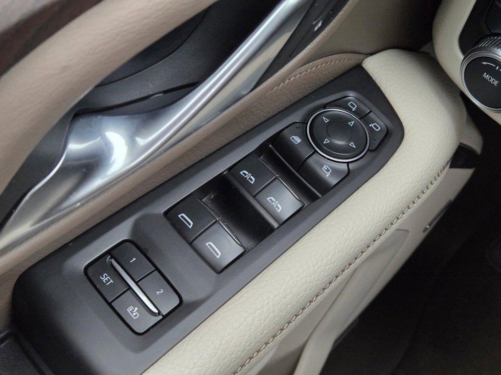 Used 2022 GMC Yukon XL Denali image 13