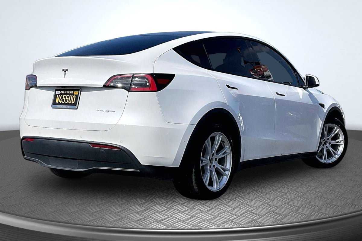 Used 2020 Tesla Model Y Long Range AWD/4WD image 12
