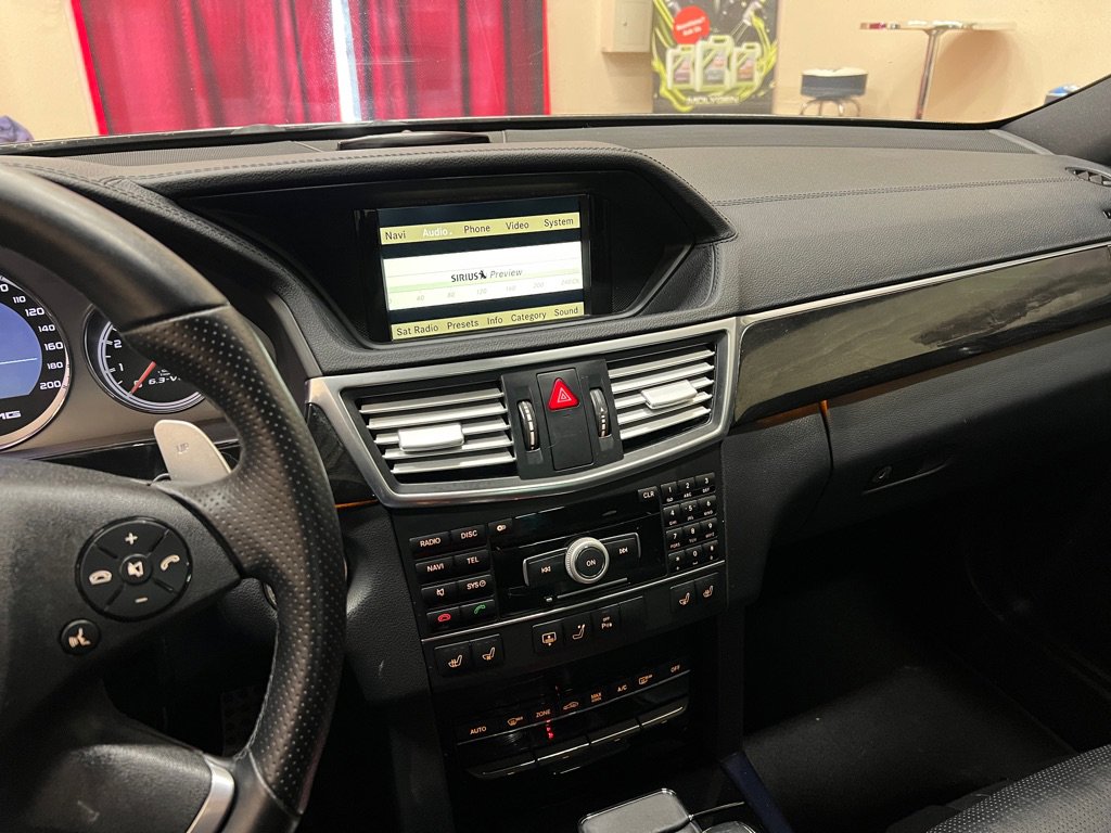 Used 2011 Mercedes-Benz E 63 AMG Sedan image 28