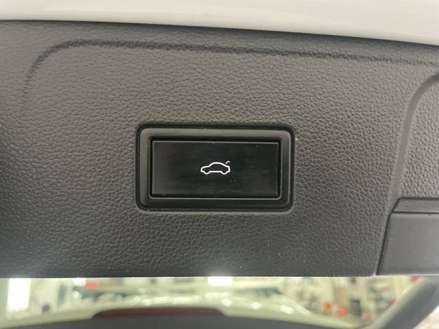 Used 2018 Volkswagen Atlas SE AWD/4WD image 9