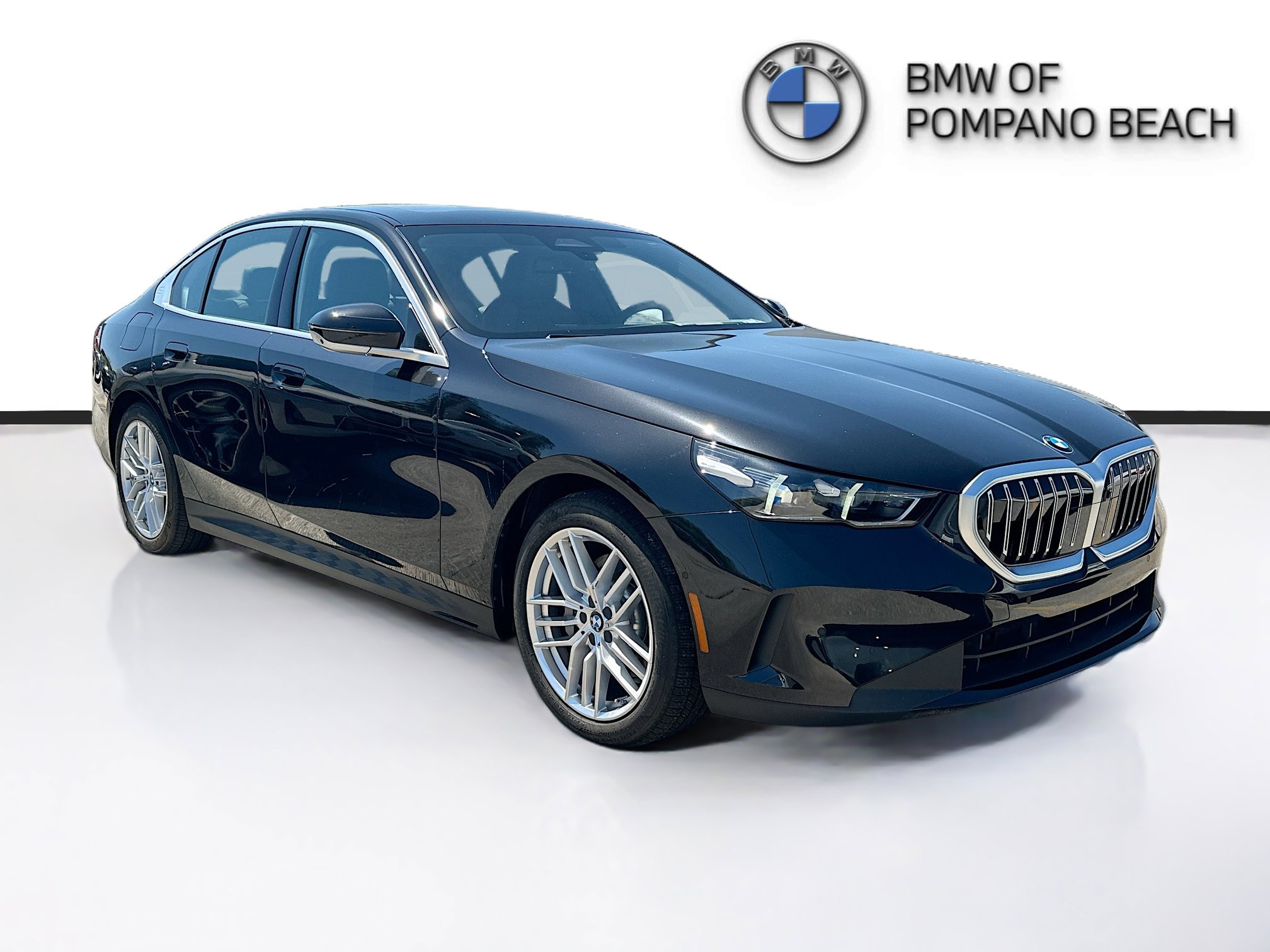 New 2025 BMW 530i w/ Premium Package RWD image 1