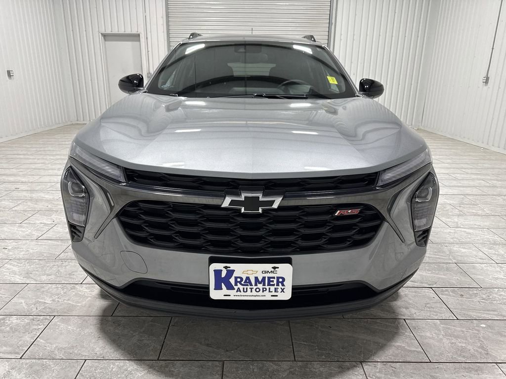 Used 2024 Chevrolet Trax RS w/ Driver Confidence Package image 32