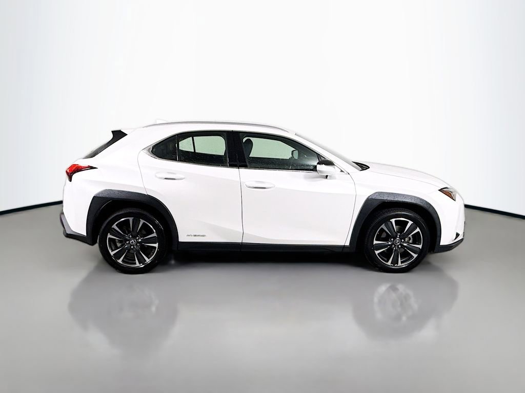 Used 2021 Lexus UX 250h w/ Premium Package image 4