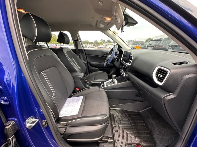 Used 2022 Hyundai Venue Limited w/ Cargo Package FWD image 29
