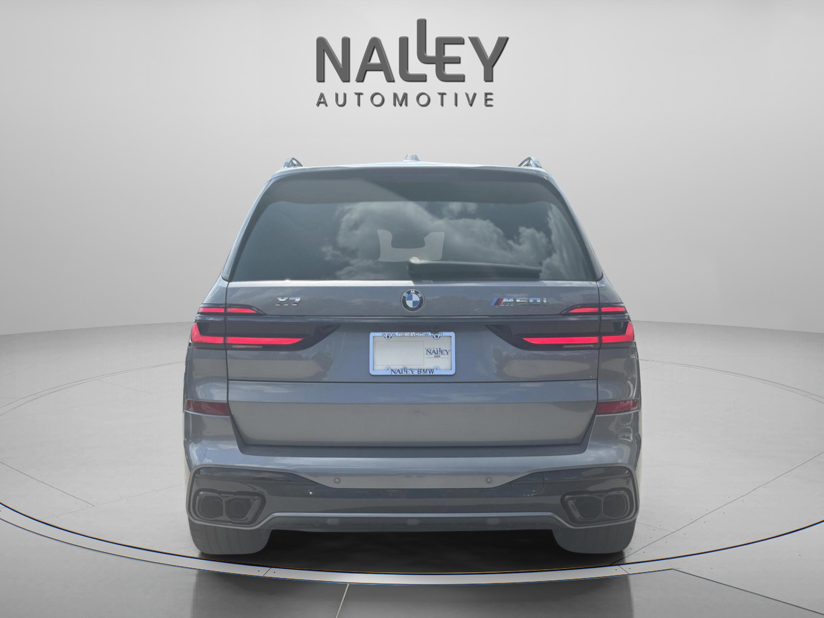 New 2026 BMW X7 M60i image 4