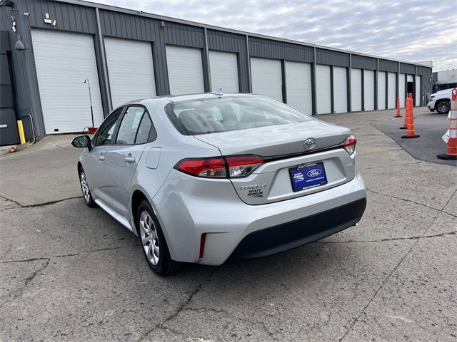 Used 2026 Toyota Corolla LE image 5
