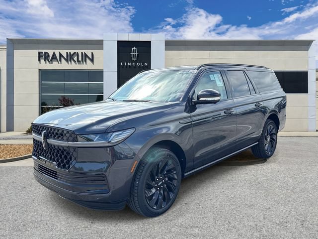 New 2026 Lincoln Navigator L Reserve w/ Jet Appearance Package AWD/4WD image 3