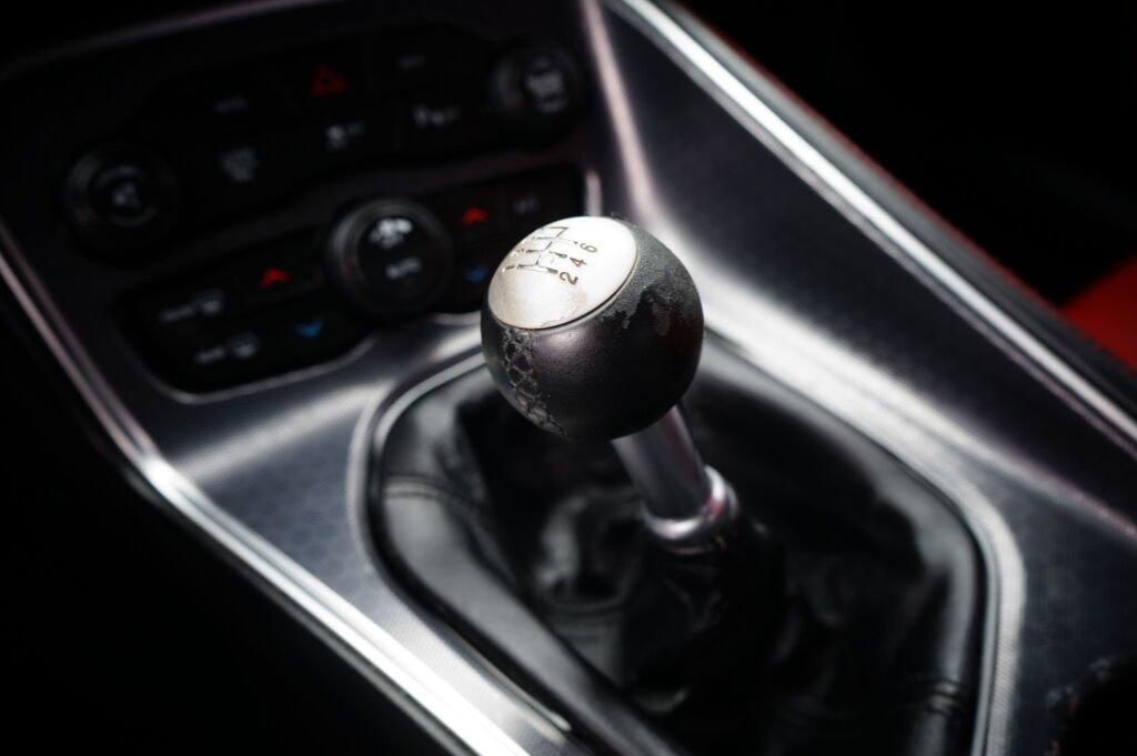 Used 2015 Dodge Challenger R/T Plus image 17