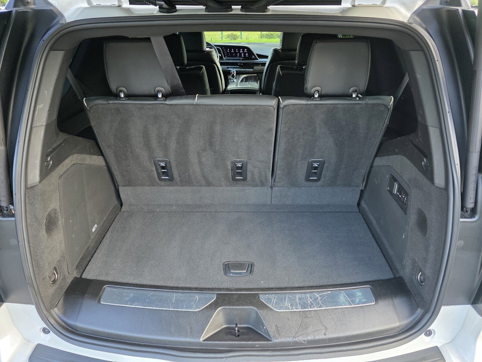 Used 2023 Cadillac Escalade Sport w/ Touring Package image 16
