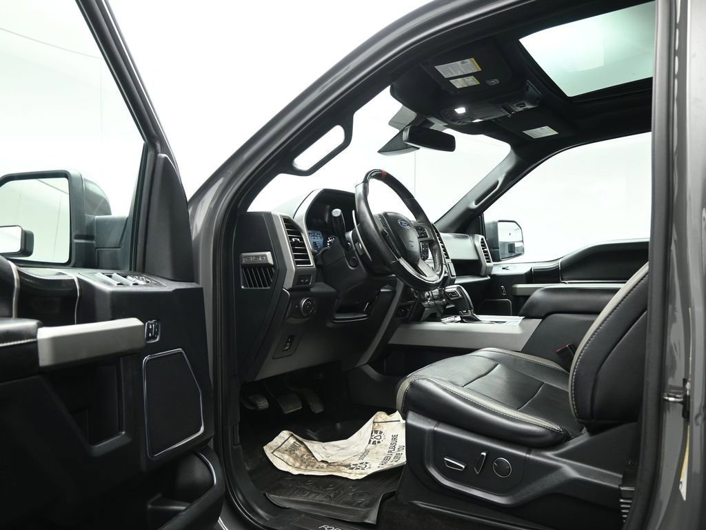 Used 2018 Ford F150 Raptor w/ Equipment Group 802A Luxury image 9