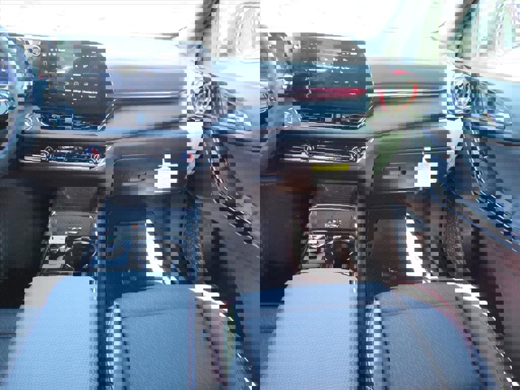 New 2026 Chevrolet Equinox RS w/ Convenience Package III image 13