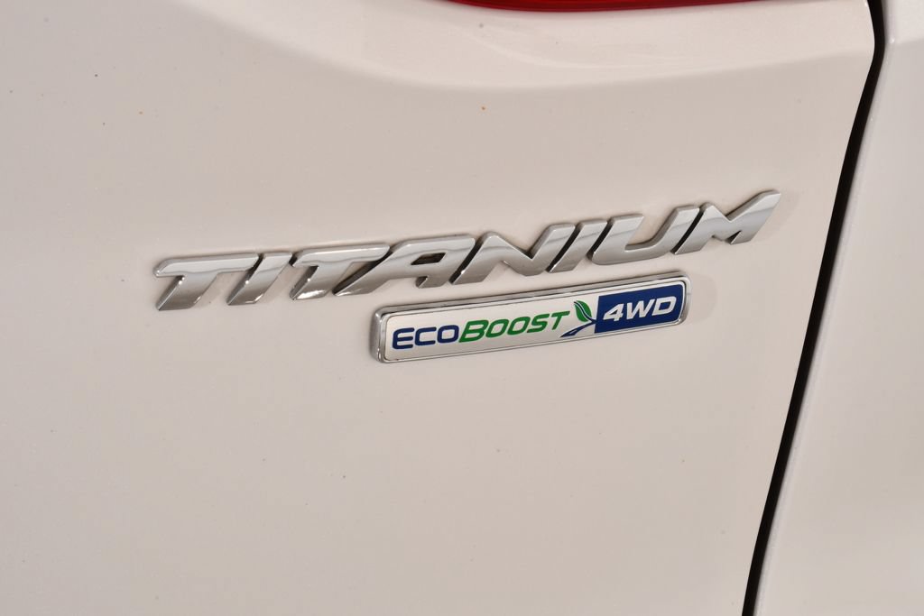 Used 2016 Ford Escape Titanium w/ Equipment Group 301A AWD/4WD image 22