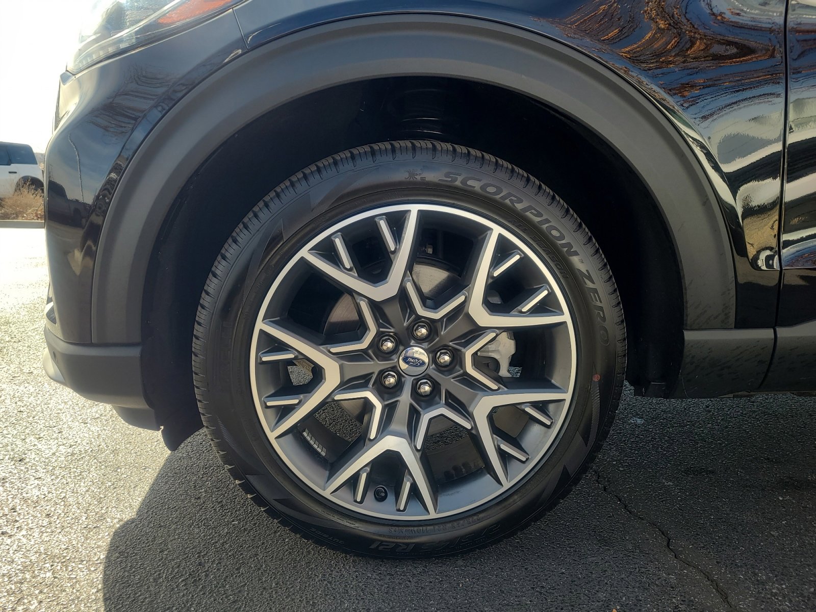 Certified 2025 Ford Explorer Platinum w/ Ultimate Package image 26