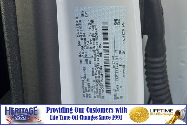 New 2024 Ford Escape SE w/ PHEV Premium Package FWD image 24