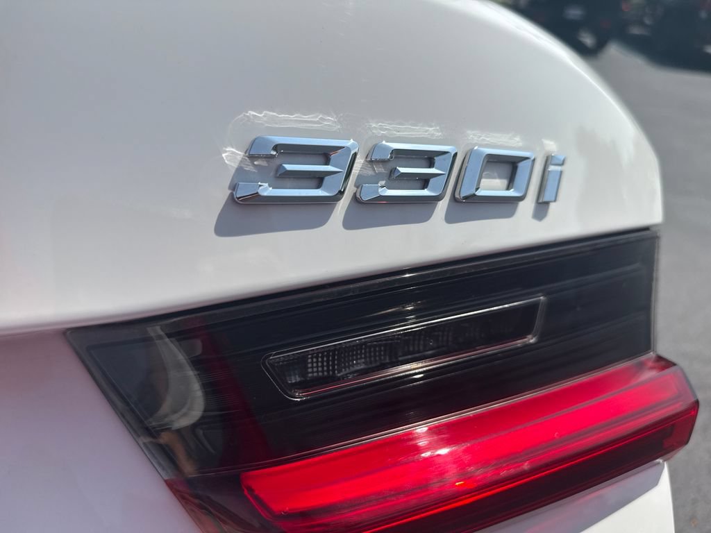 Used 2021 BMW 330i xDrive Sedan w/ Convenience Package AWD/4WD image 41