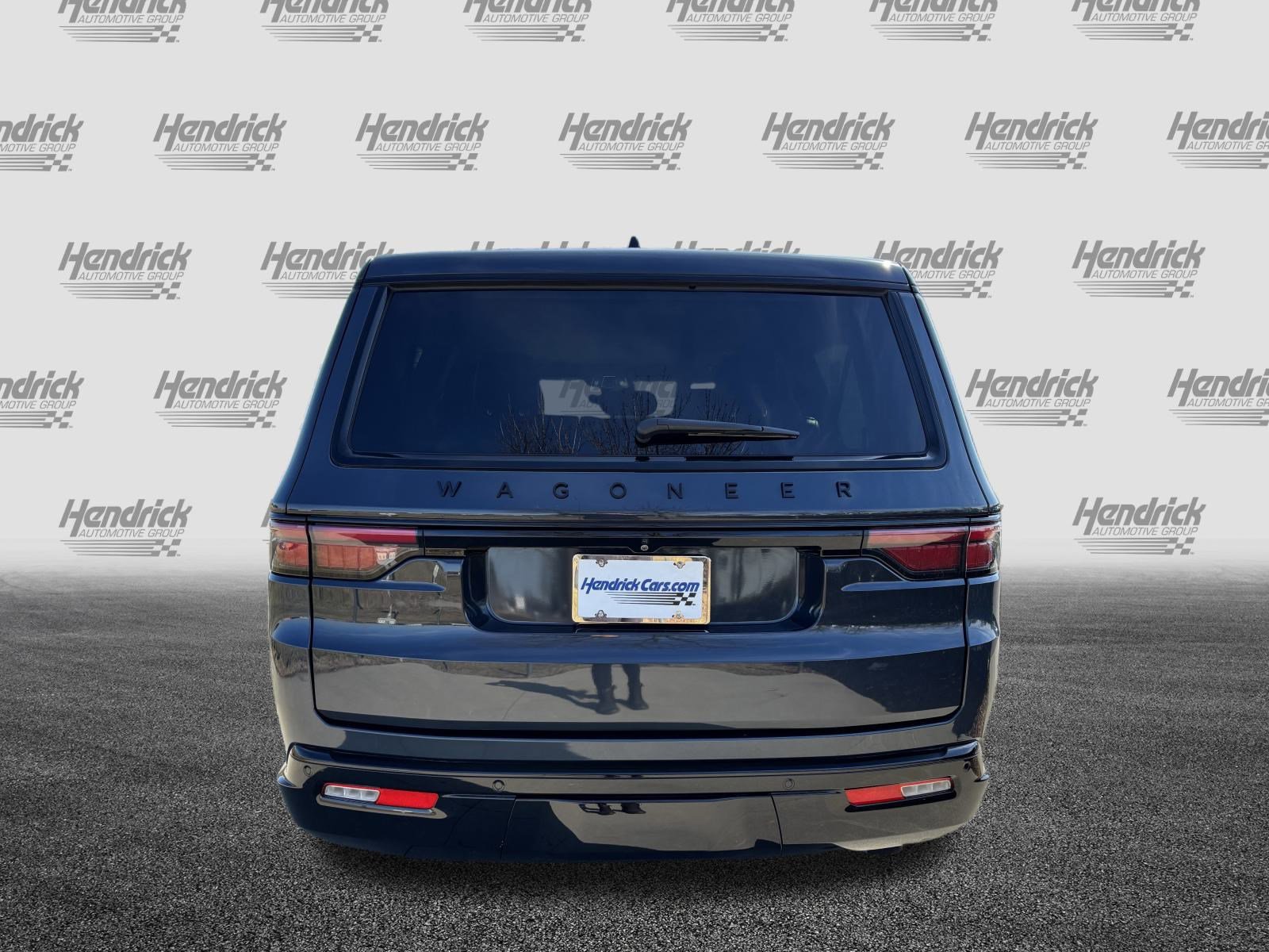 Used 2024 Jeep Wagoneer L Series II w/ Convenience Group I image 9