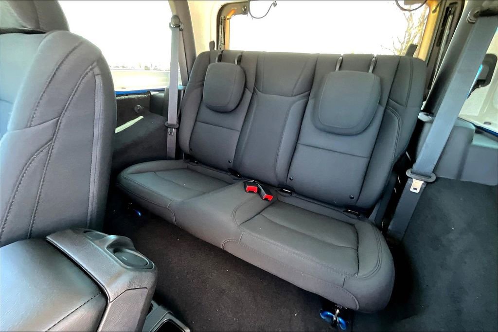 Used 2021 Jeep Wrangler Sport image 23