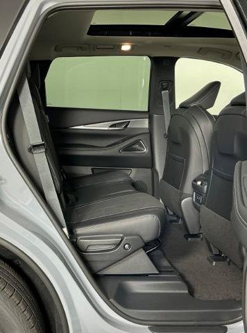 Certified 2027 INFINITI QX60 Luxe w/ Cargo Package FWD image 26