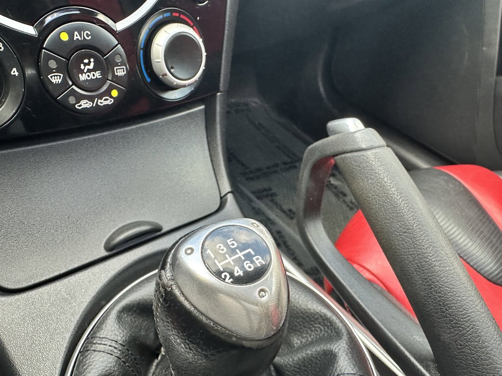 Used 2004 MAZDA RX-8 w/ MT Grand Touring Pkg image 30