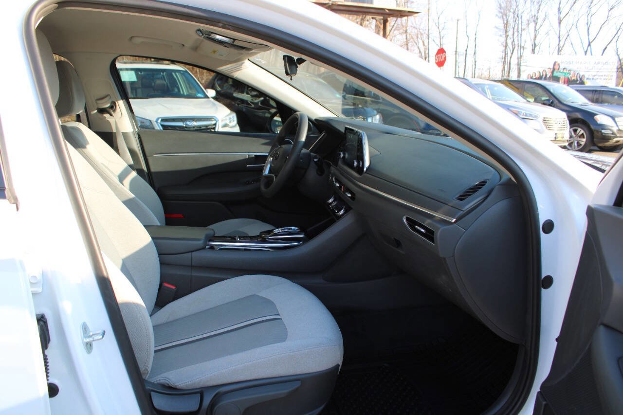Used 2021 Hyundai Sonata SEL w/ Cargo Package image 27
