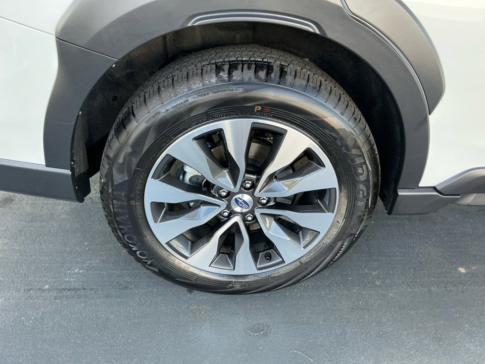 Certified 2025 Subaru Outback Limited XT AWD/4WD image 29