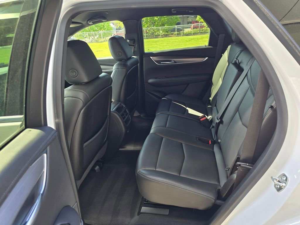 Certified 2024 Cadillac XT5 Luxury AWD/4WD image 16