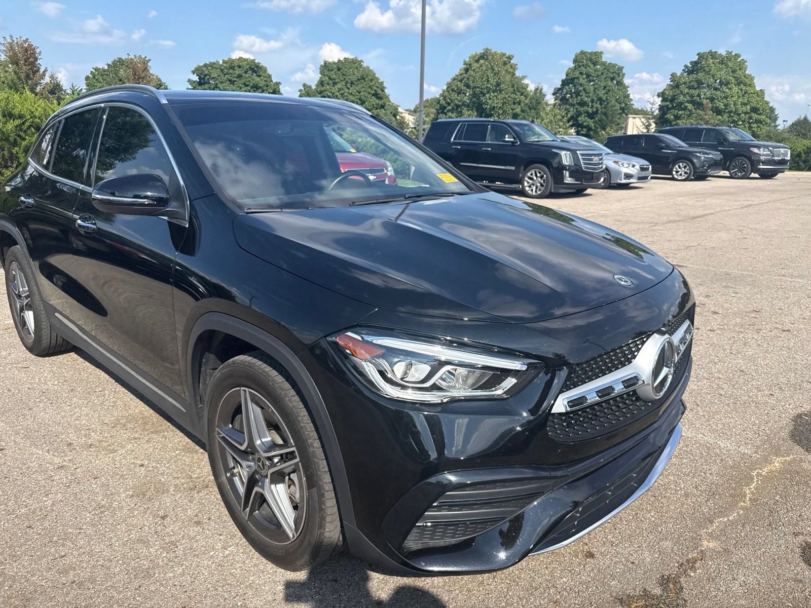 Used 2022 Mercedes-Benz GLA 250 4MATIC image 3