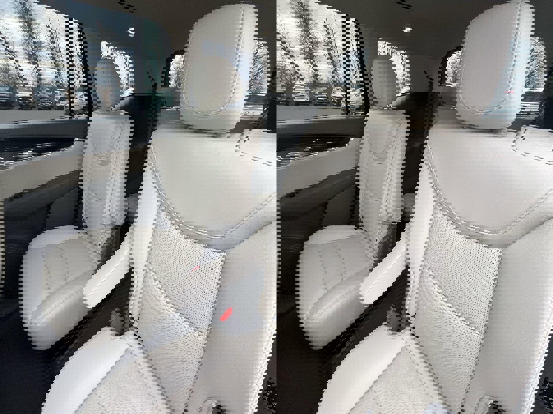 Certified 2020 Cadillac XT6 Premium Luxury image 26