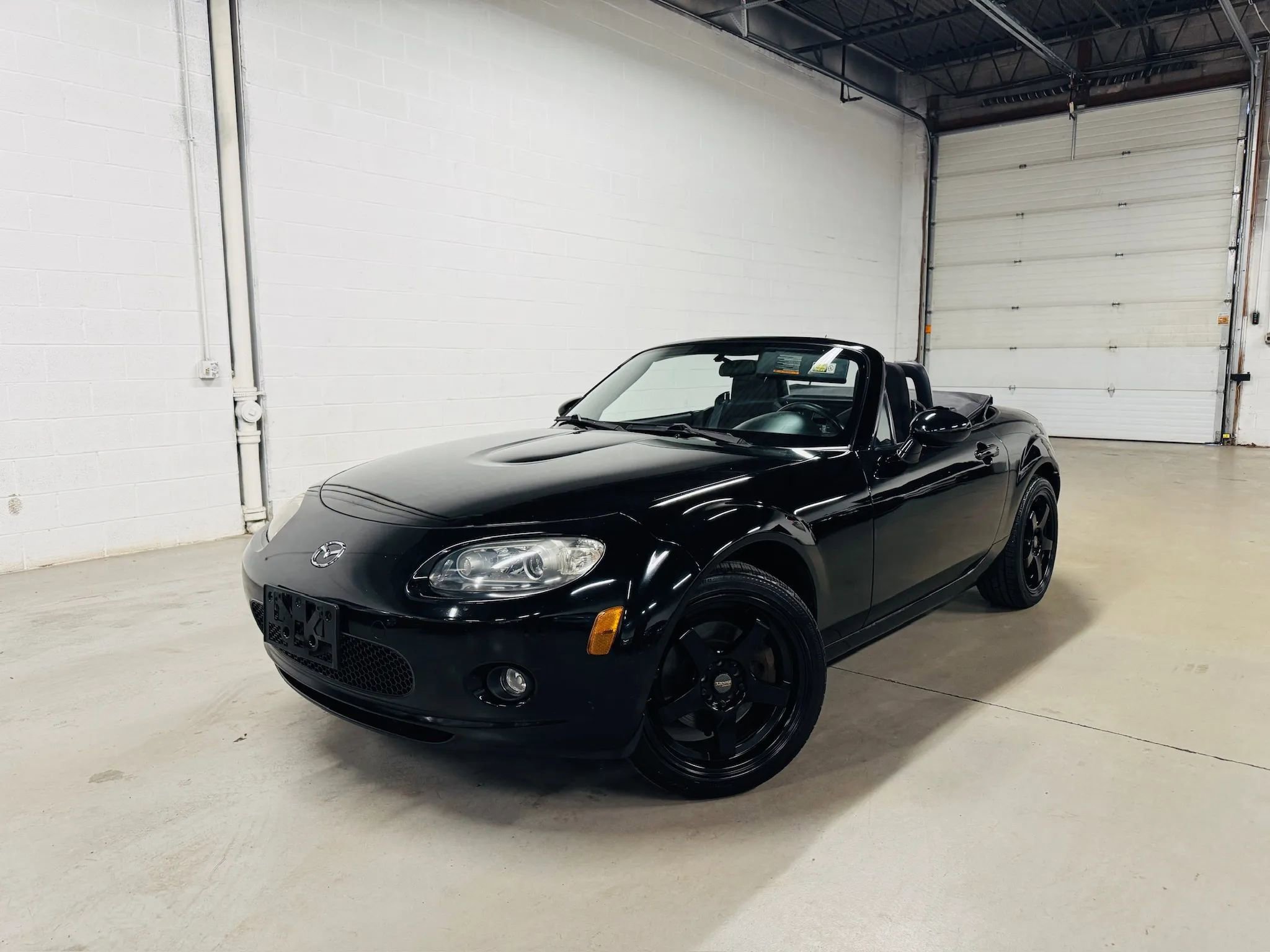 Used 2006 MAZDA MX-5 Miata Sport