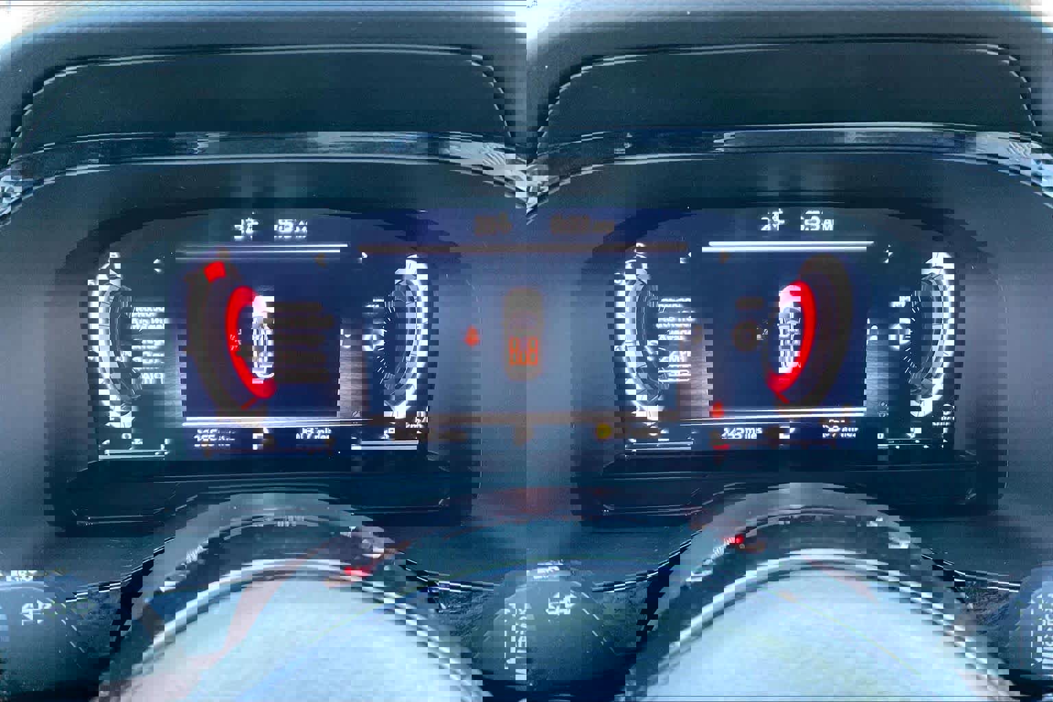 Used 2024 Nissan Pathfinder Platinum image 26