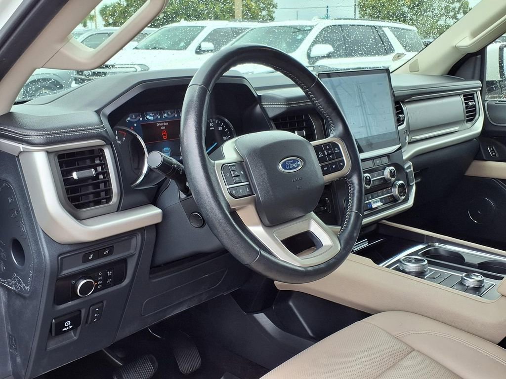 Used 2022 Ford Expedition XLT AWD/4WD image 10